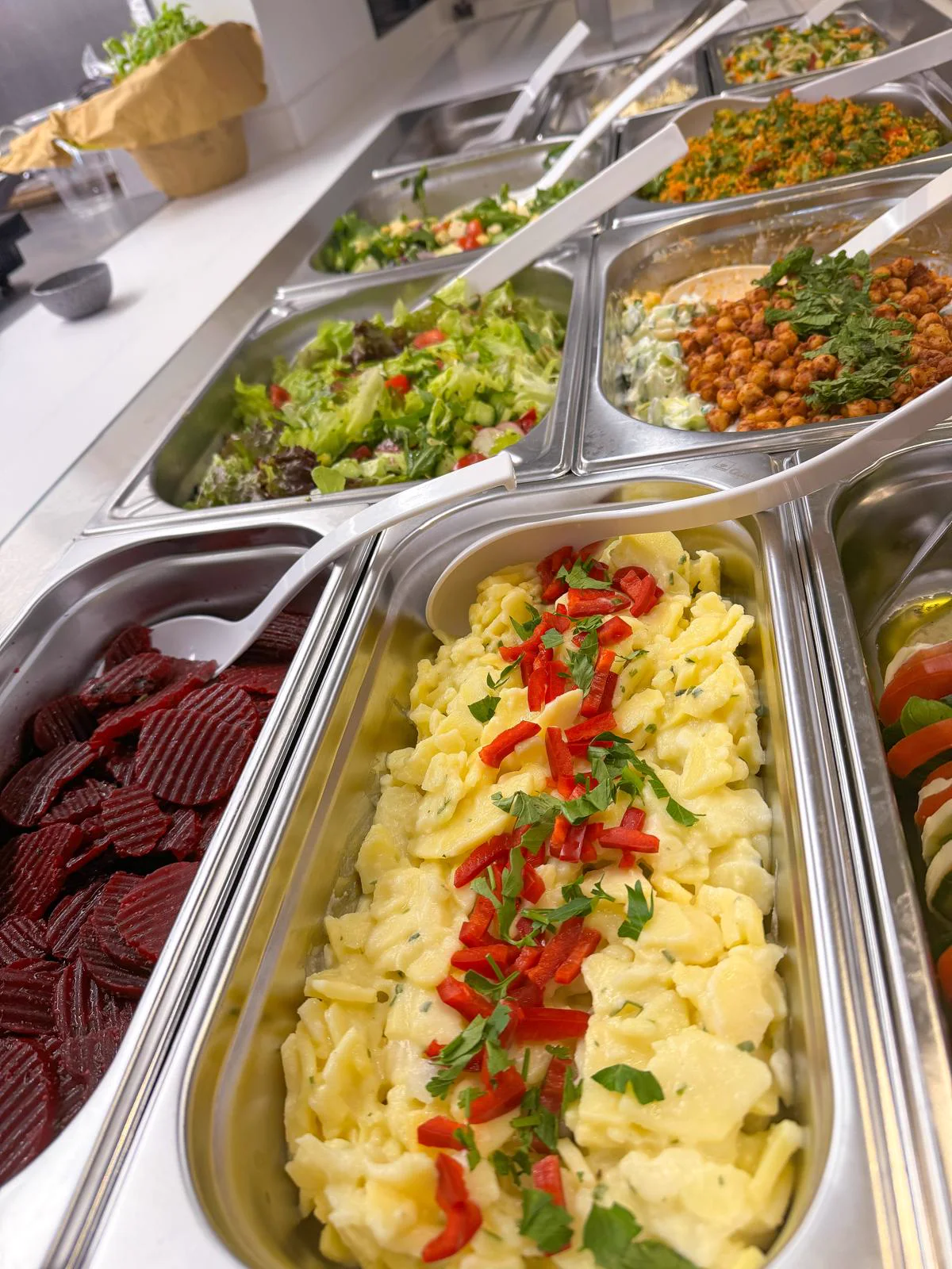 Vielseitige Catering-Auswahl der Hafenkantine